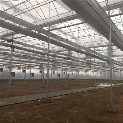 Polytunnel úr stálgrind